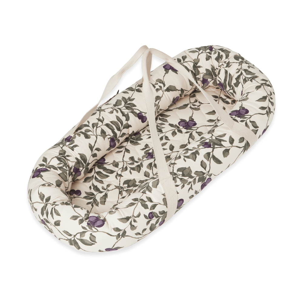 Plum satin quiltad babynest, 43x87x16cm