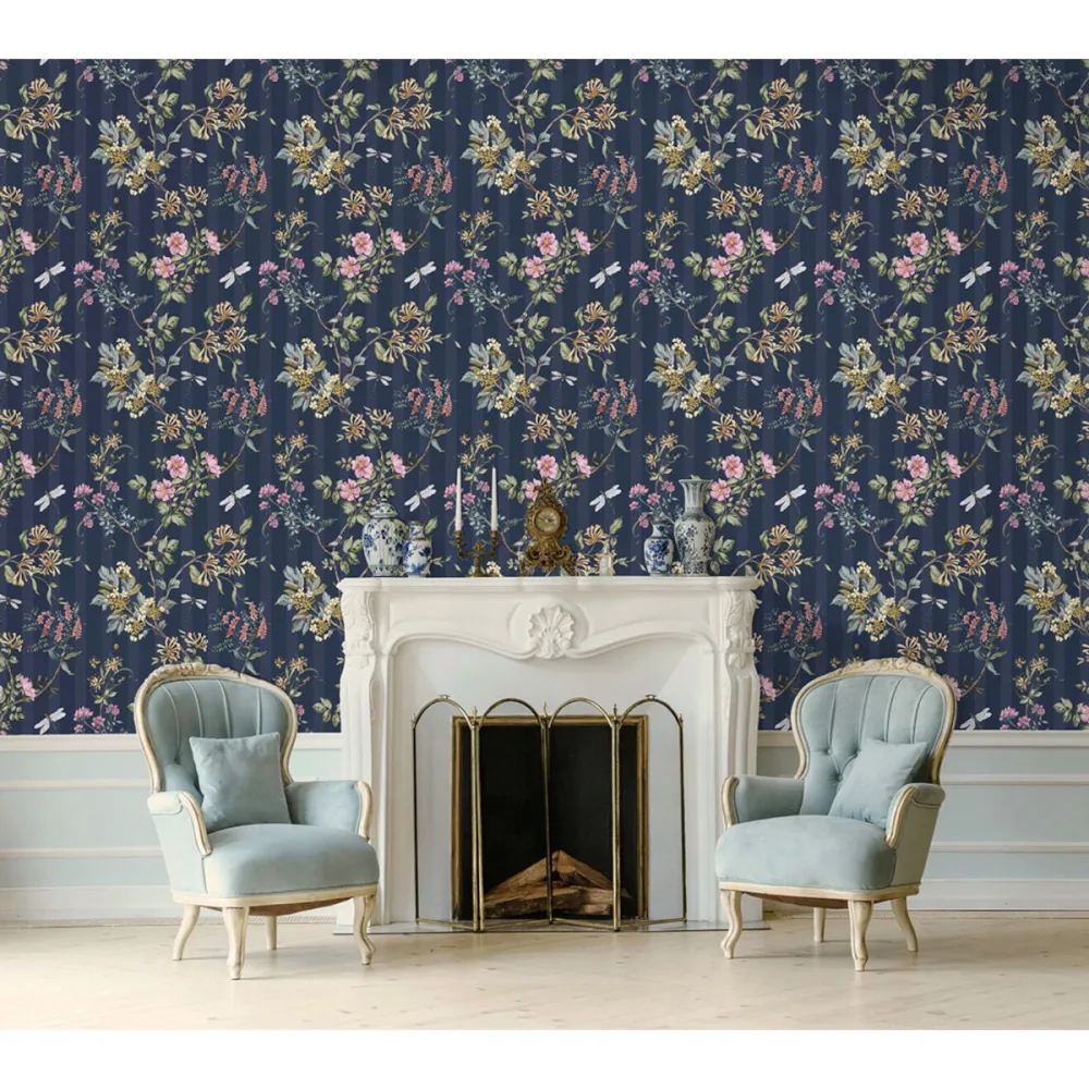 Tales of the Manor Camberley Navy Multi 91933 Tapet | Stuvbutiken - Bild 3