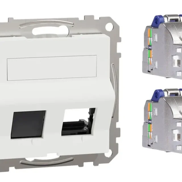 Schneider Electric Exxact Centrumplatta för datauttag, vit